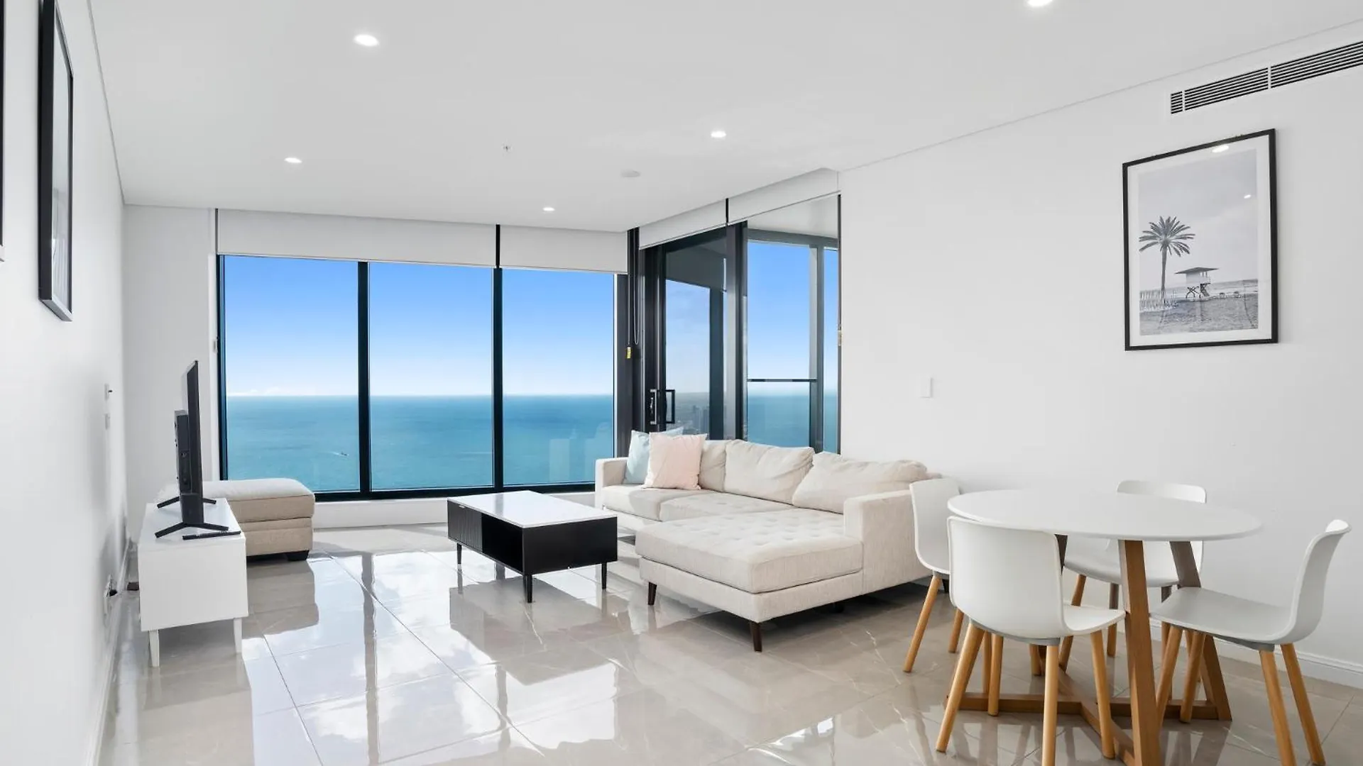 Surfers Paradise New Beachfront Apartments Gold Coast 0*,
