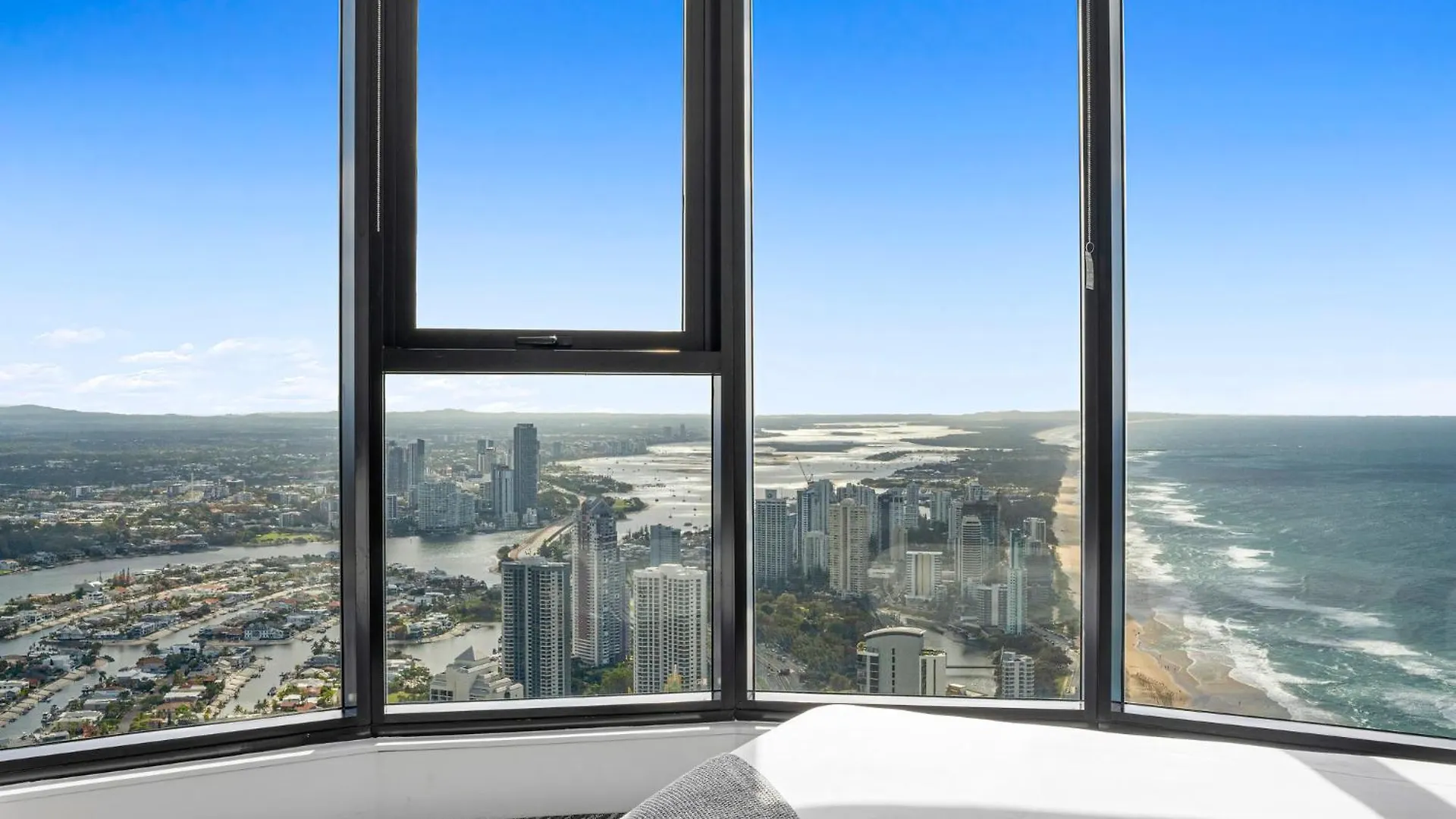Surfers Paradise New Beachfront Apartments Gold Coast