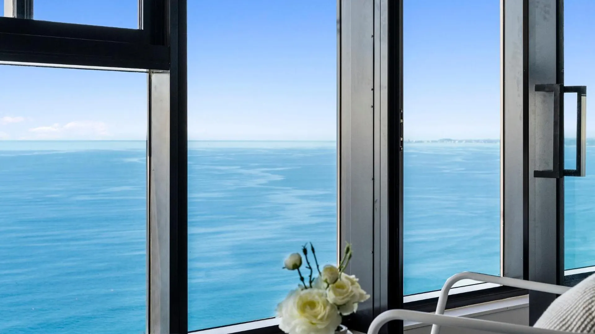 Surfers Paradise New Beachfront Apartments Gold Coast Avustralya