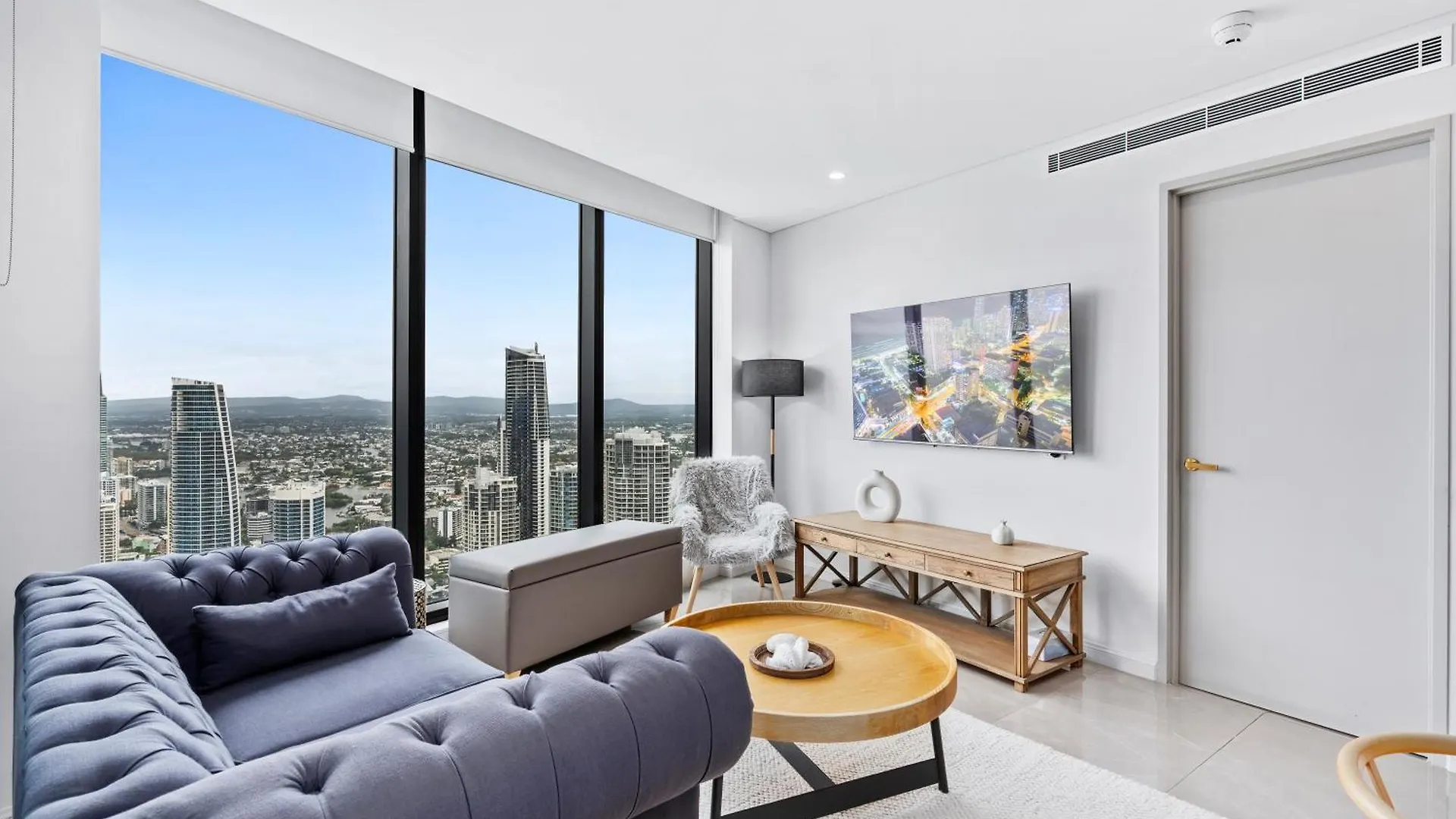 Surfers Paradise New Beachfront Apartments Gold Coast