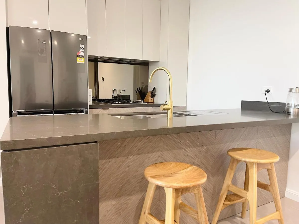 Surfers Paradise New Beachfront Apartments Gold Coast