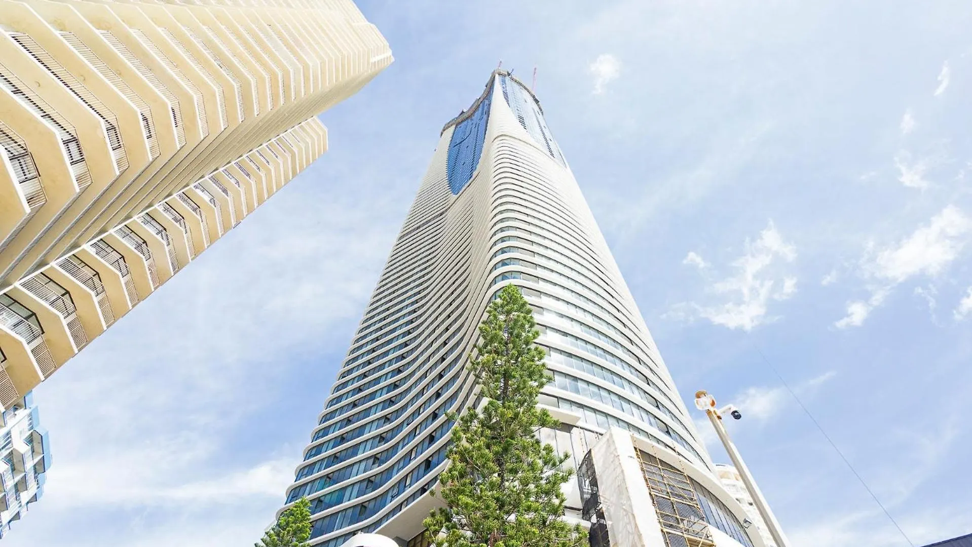 Surfers Paradise New Beachfront Apartments Gold Coast
