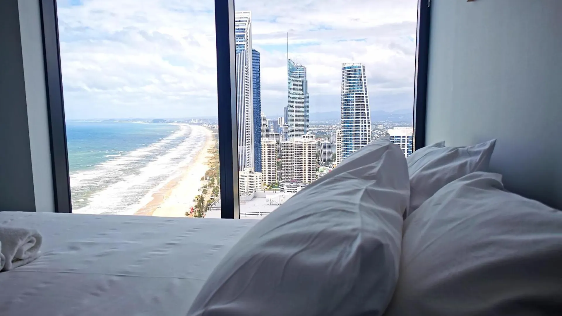Surfers Paradise New Beachfront Apartments Gold Coast 0*,  Australien